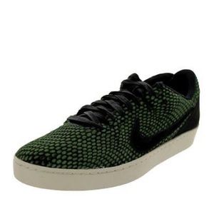 Kobe 8 NSW worn three times. No damage or stains.